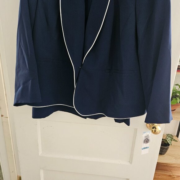 NWT Le Suit Plus Size Shawl-Collar Skirt Suit - Indigo + Vanilla Ice Navy Blue - Picture 4 of 11